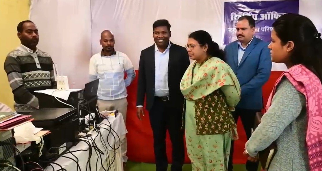 निकाय चुनाव: छत्तीसगढ़ में नगरीय निकाय चुनाव के लिए नाम निर्देशन प्रक्रिया शुरू, कलेक्टर ने किया निरीक्षण...