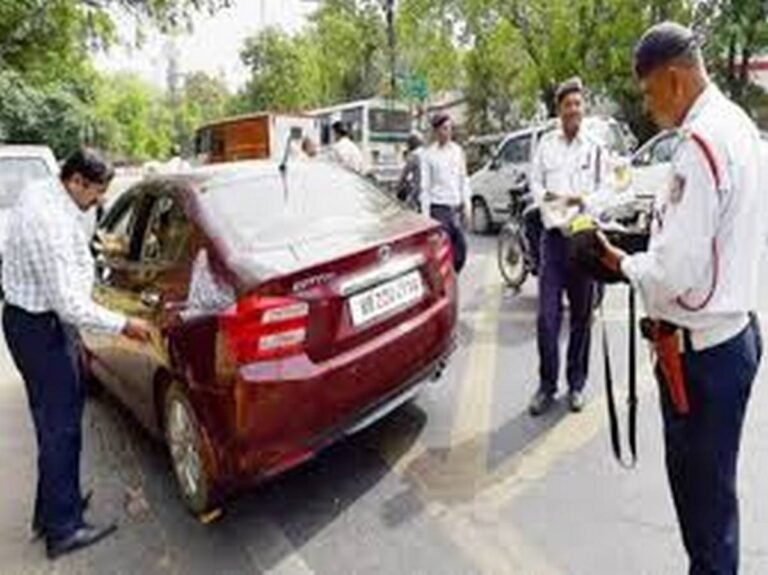 Raipur Breaking : राजधानी में कार चलाने वाले हो जाएं सावधान