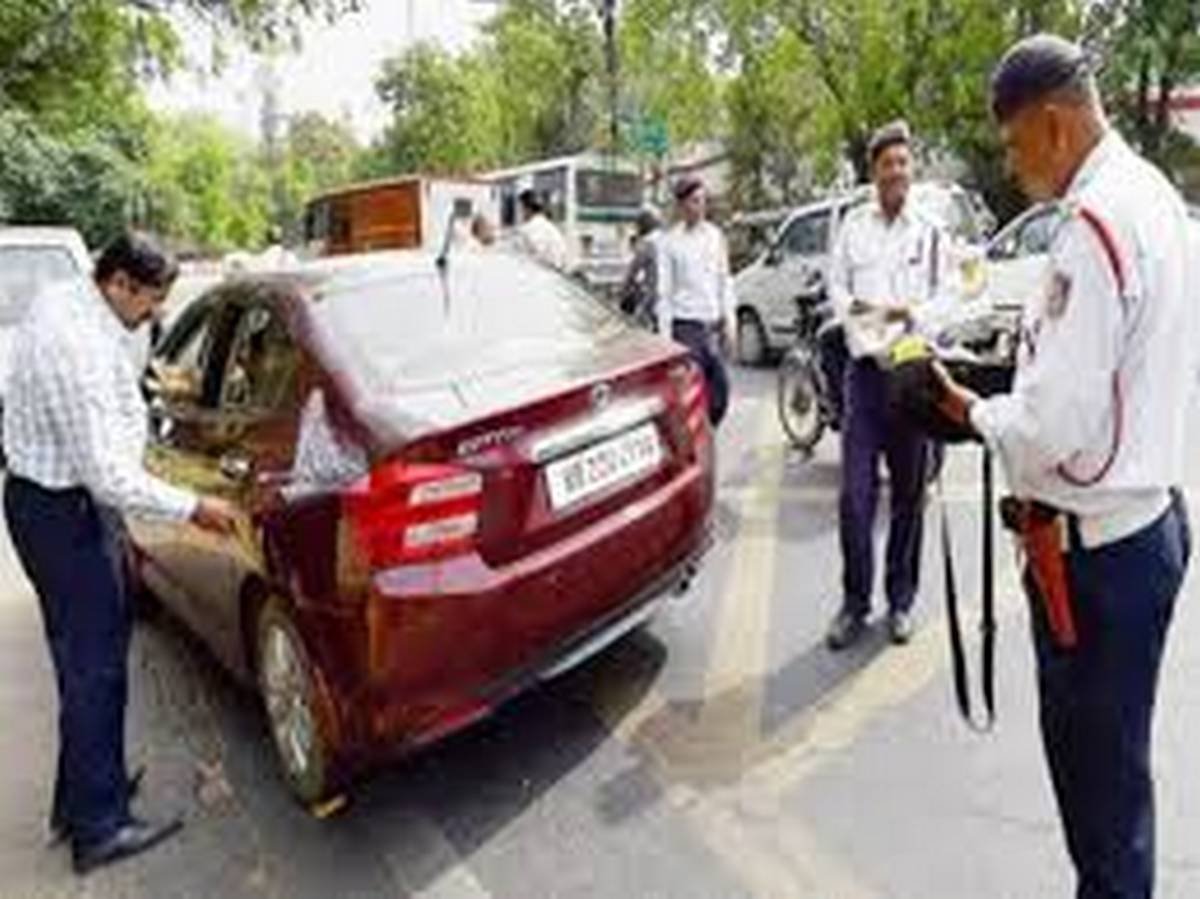 Raipur Breaking : राजधानी में कार चलाने वाले हो जाएं सावधान