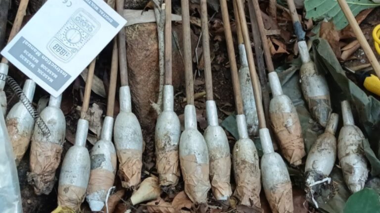 Narayanpur Breaking: अबूझमाड़ में नक्सली हथियार बरामद...