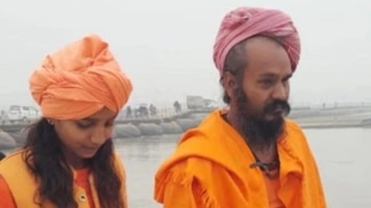 mahakumbh 2025 महाकुंभ में नाबालिग को दीक्षा देने पर जूना अखाड़े ने महंत को किया निष्कासित...
