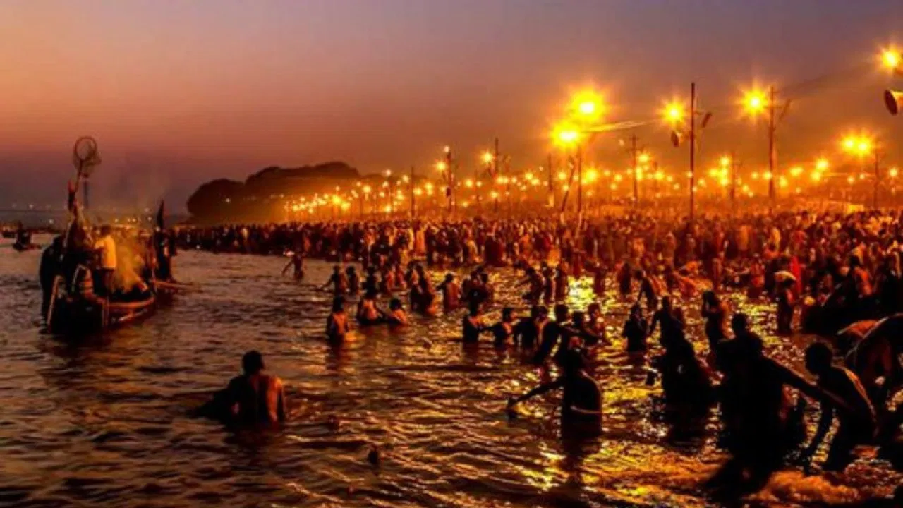 Mahakumbh 2025 : आजाद भारत का पहला कुंभ मेला कब और कहां लगा था?