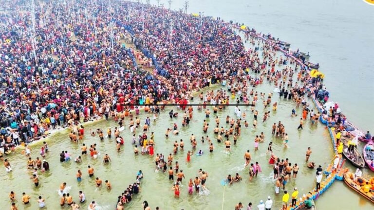 Mahakumbh 2025 : महाकुंभ के लिए कर रहे हैं ऑनलाइन बुकिंग तो हो जाए सावधान