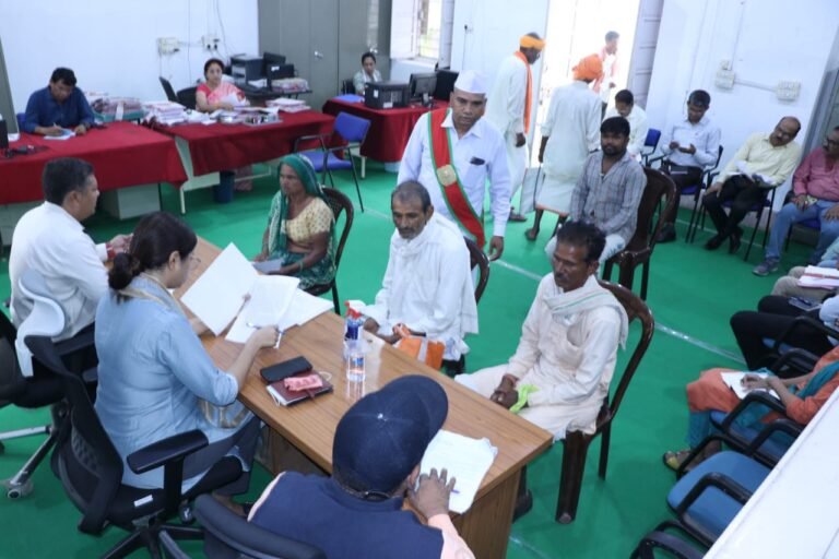Raipur Breaking : प्रत्येक सोमवार जोन आयुक्त सुनेंगे नागरिकों की समस्याएं, जनसुनवाई शिविर का आयोजन...