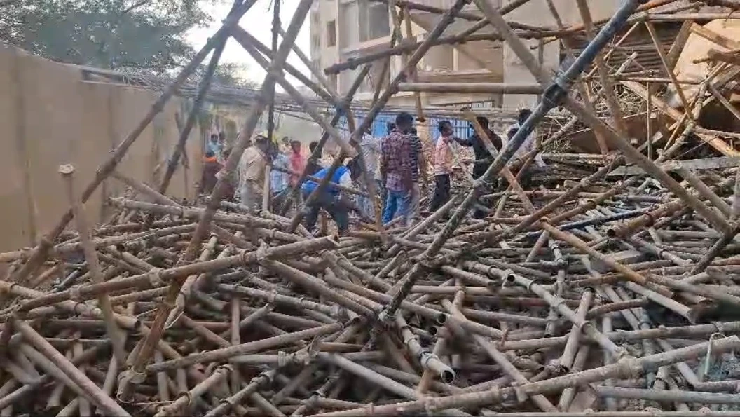 Raipur Breaking : VIP रोड में बहुमंजिला ईमारत गिरी, कई मजदूर दबे होने की आशंका....