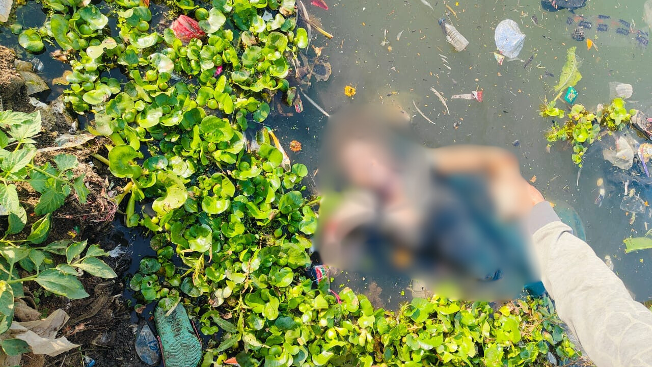 Raipur Breaking : महादेव घाट खारुन नदी में महिला की संदिग्ध लाश मिलने से हड़कंप...