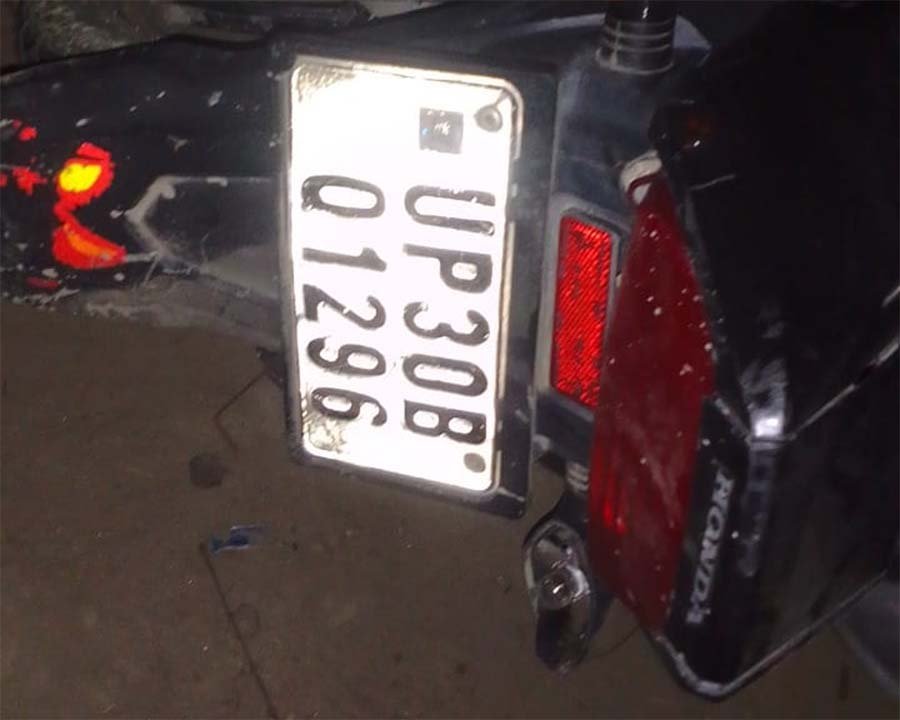 Hardoi Accident : भीषण सड़क हादसा, गाड़ियों के उड़े परखच्चे, 3 की मौत.......