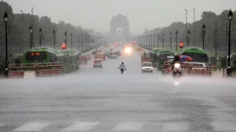 मौसम का बदला मिजाज : पहाड़ों में बर्फबारी, मैदानों में लू का अलर्ट....
