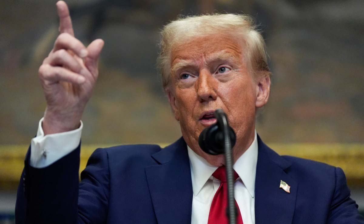 72 घंटे में ट्रंप का यू-टर्न, कनाडा और मैक्सिको को टैरिफ पर मिली 1 महीने की राहत