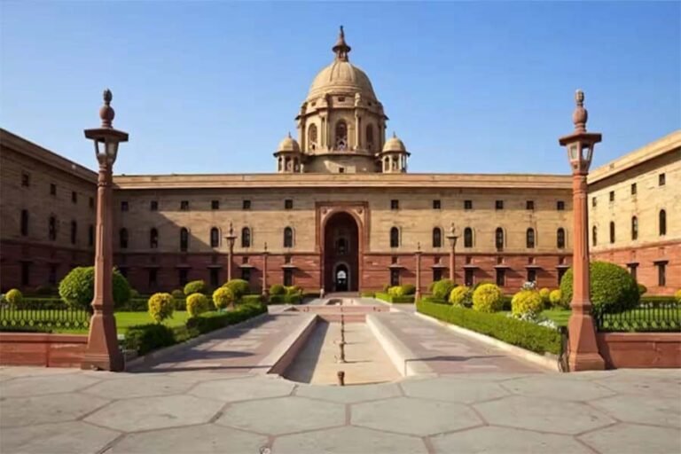 Valentine Week 2025 : पहली बार होगा ऐसा...वैलेंटाइन वीक में राष्ट्रपति भवन में गूंजेंगी शहनाई, जानें किसकी होगी शादी