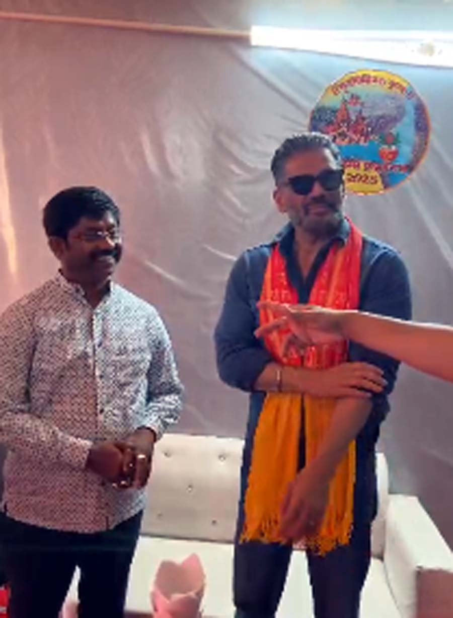Prayagraj Mahakumbh 2025 : आज वाकई मैंने गंगा नहा लियाः सुनील शेट्टी