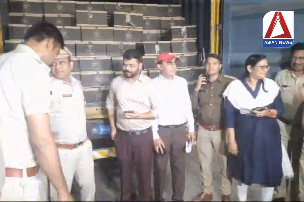 Bilaspur News : मतदान से पहले 1 हजार पेटी ब्लैक डॉट अंग्रेजी शराब जप्त....