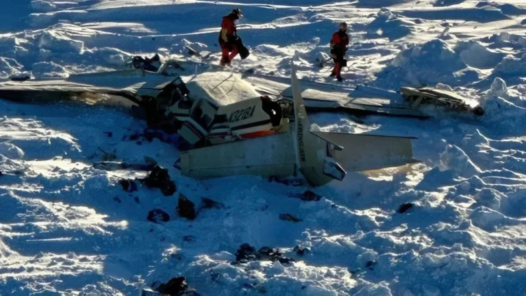 Alska Plane Crash Incident: अलास्का में विमान दुर्घटनाग्रस्त, 10 यात्रियों की मौत...
