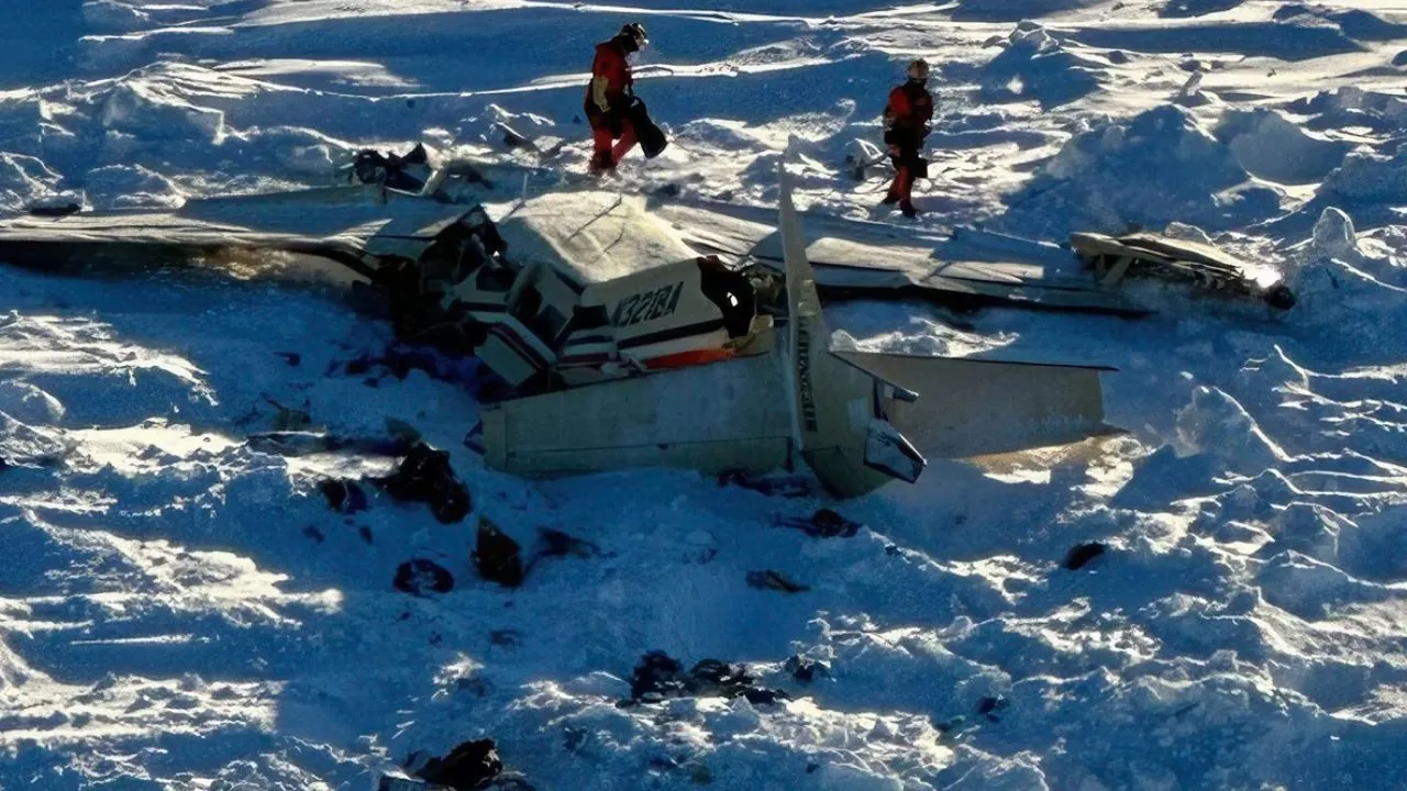 Alska Plane Crash Incident: अलास्का में विमान दुर्घटनाग्रस्त, 10 यात्रियों की मौत...