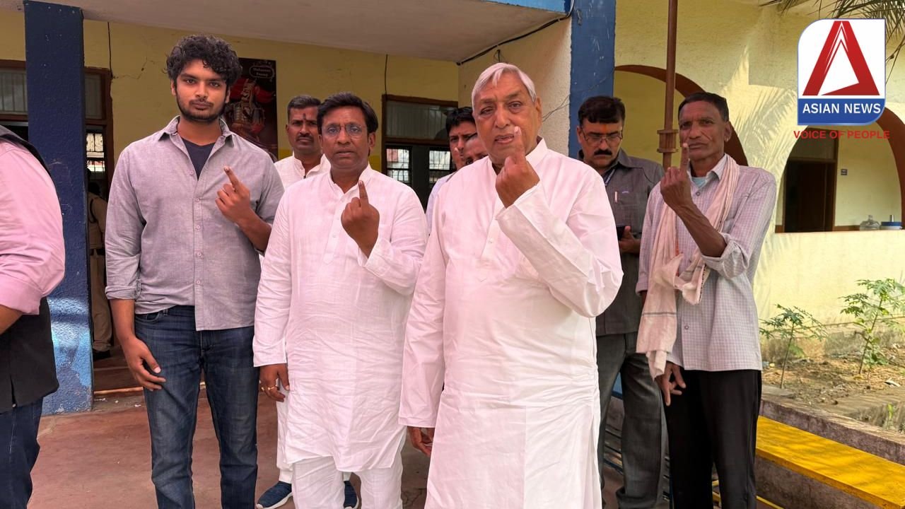 CG Election 2025 : 3 पीढ़ियों ने एक साथ किया मतदान....