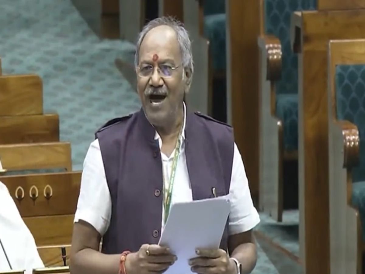 CG Politics: लोकसभा में बृजमोहन अग्रवाल की मांग, किसानों के लिए बढ़े अनुदान...