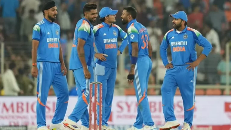 IND Vs ENG: 14 साल बाद भारतीय टीम ने इंग्लैंड को वनडे सीरीज में 3-0 से हराया...