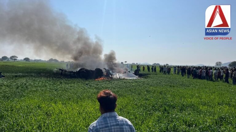 MP Jet Plane Crash : करैरा तहसील में फोर्स का जेट प्लेन क्रैश, 2 पायलट घायल....जांच में जुटी सेना और प्रशासन