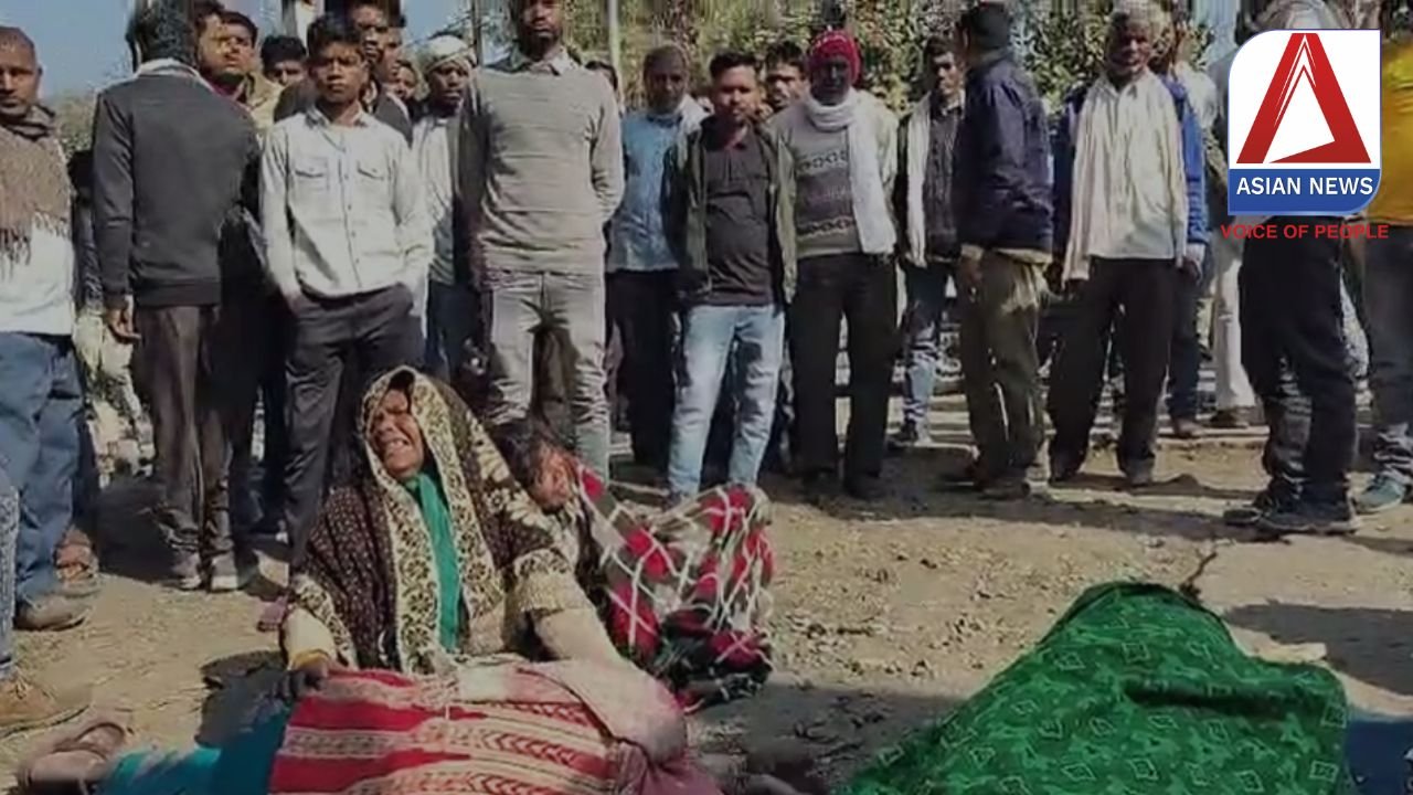 MP Singrauli News : बिजली विभाग की लापरवाही से लाइनमैन की मौत, परिजनों ने ऑफिस के सामने रातभर शव रखकर किया अनशन...वीडियो