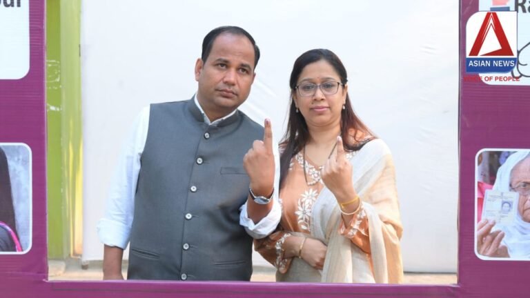 Municipal Elections 2025 : रायपुर कलेक्टर डॉक्टर गौरव कुमार ने किया मतदान