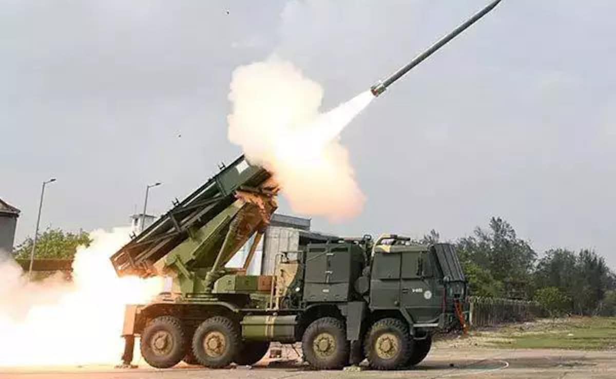 Pinaka Rocket Launcher: मोदी-मैक्रों की मुलाकात, भारत से पिनाका रॉकेट लॉन्चर खरीदेगा फ्रांस... Pinaka Rocket Launcher: मोदी-मैक्रों की मुलाकात, भारत से पिनाका रॉकेट लॉन्चर खरीदेगा फ्रांस...