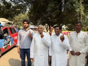 CG Election 2025 : 3 पीढ़ियों ने एक साथ किया मतदान....