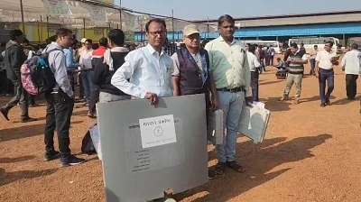 Municipal Elections : कड़ी सुरक्षा के बीच मतदान दल रवाना, कल का दिन तय करेगा शहरों का भविष्य...