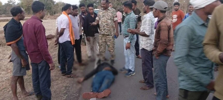 CG Accident : दो बाइकों में हुई टक्कर, 3 की गई जान, 4 की हालत गंभीर...