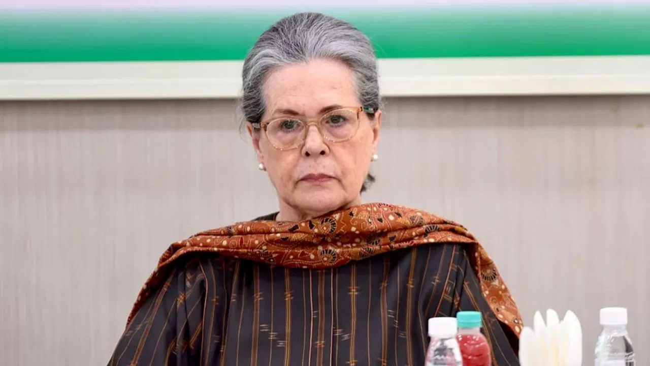 सोनिया गांधी के 'Poor Lady' बयान पर मुजफ्फरपुर में मुकदमा, 10 फरवरी को होगी सुनवाई..