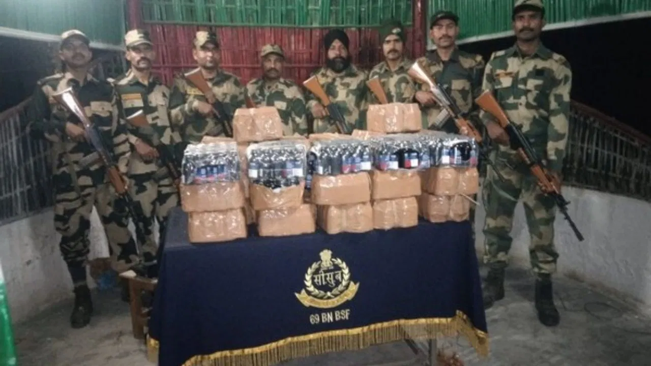 त्रिपुरा में 2 भारतीय दलालों और 14 बांग्लादेशियों को पकड़ा, नशीले पदार्थ जब्त..