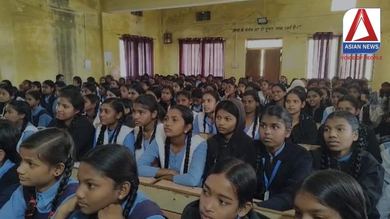 परीक्षा पे चर्चा 2025 : छात्राओं ने सिखा परीक्षा के दिनों में पड़ने वाले दबाव से बचने के तरीके
