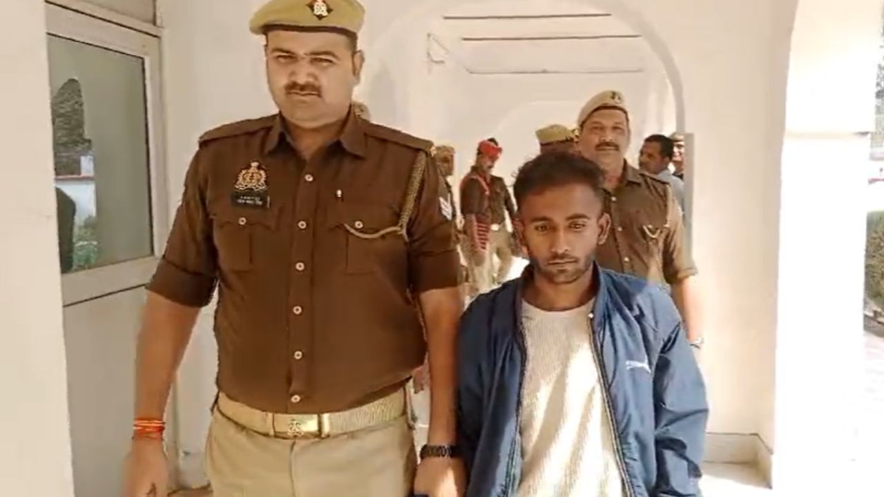 UP News: प्रेमिका के पिता की हत्या में बड़ा खुलासा, 2 आरोपी गिरफ्तार... UP News: प्रेमिका के पिता की हत्या में बड़ा खुलासा, 2 आरोपी गिरफ्तार...