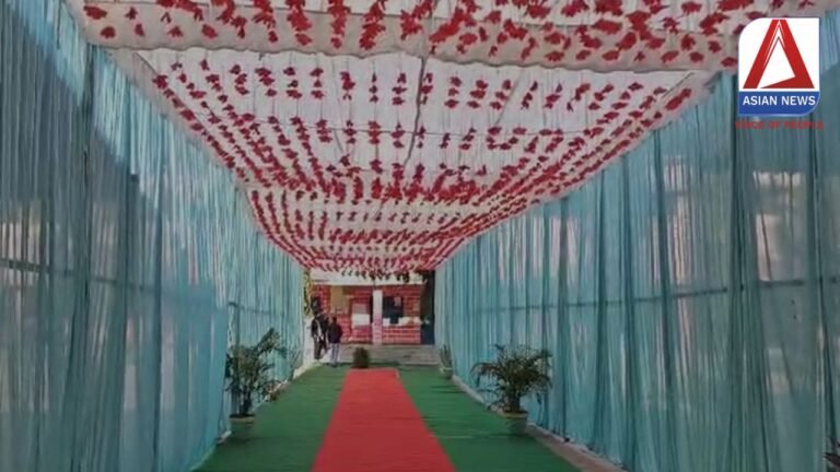 सूरजपुर नगरी निकाय चुनाव में ईवीएम मशीन मशीन खराब.....