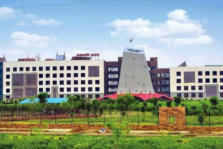 CG News: 5 IAS अफसरों के तबादले, दो जिलों के कलेक्टर बदले गए...