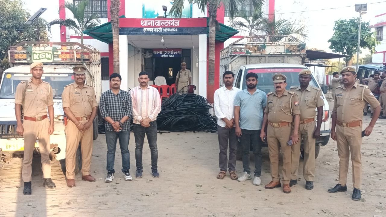 UP News: बस्ती पुलिस को बड़ी सफलता, अंतरजनपदीय वाहन चोर गिरोह का पर्दाफाश...