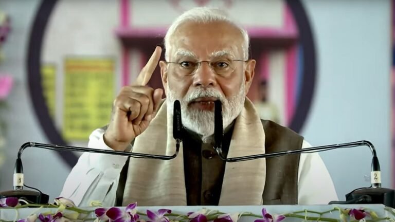 PM Narendra Modi In Bilaspur: पीएम मोदी ने छत्तीसगढ़ को दी 33,700 करोड़ की सौगात...