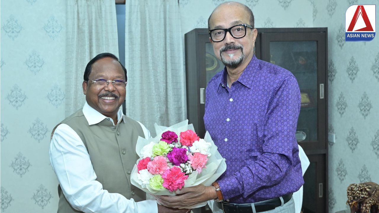CG News: मंत्री राम विचार नेताम ने राज्यपाल से की मुलाकात, होली की शुभकामनाएं दी...