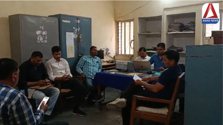 MP News: लोकायुक्त पुलिस की बड़ी कार्रवाई, रिश्वत लेते हवलदार को रंगे हाथों पकड़ा...