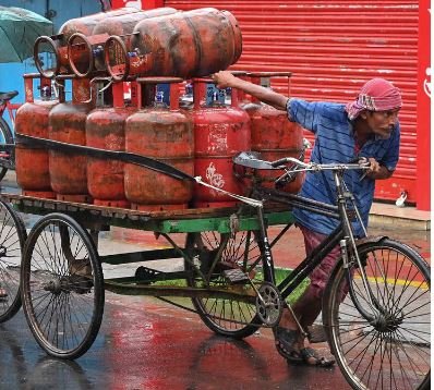 LPG cylinder Price 1 March 2025