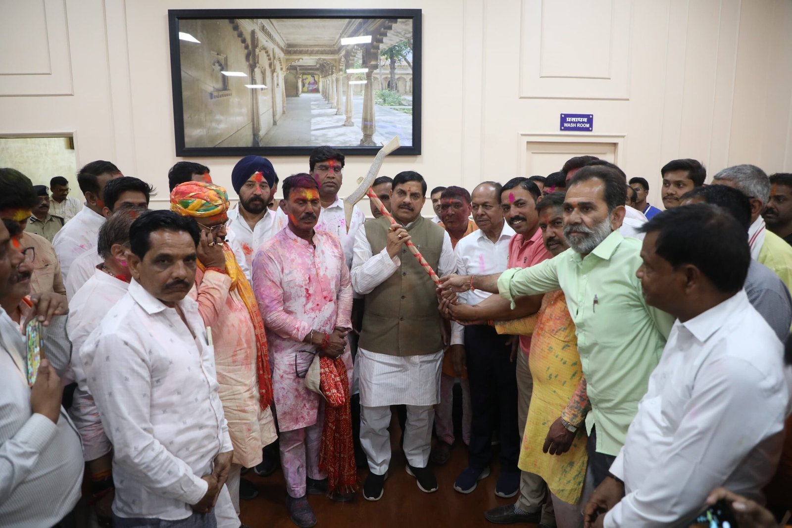 MP News: किसानों ने मुख्यमंत्री डॉ. मोहन यादव का जताया आभार, कहा – “आपने रंगपंचमी का दिन हमारी दिवाली कर दी”