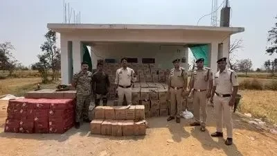 CG News : पुलिस की बड़ी कार्रवाई, फार्म हाउस से 27 लाख की अवैध शराब बरामद...