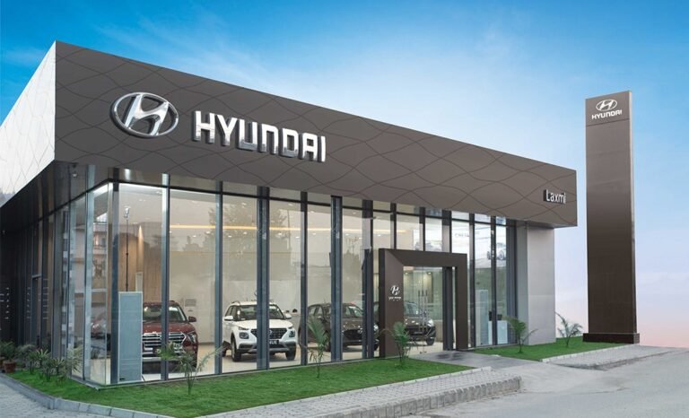 Hyundai : हुंडई कारों पर जबरदस्त डिस्काउंट, इस महीने खरीदने का सुनहरा मौका...