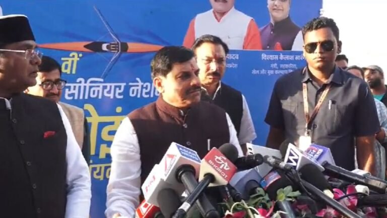 MP News: भोपाल में 42वीं नेशनल सीनियर रोइंग चैंपियनशिप का भव्य शुभारंभ...
