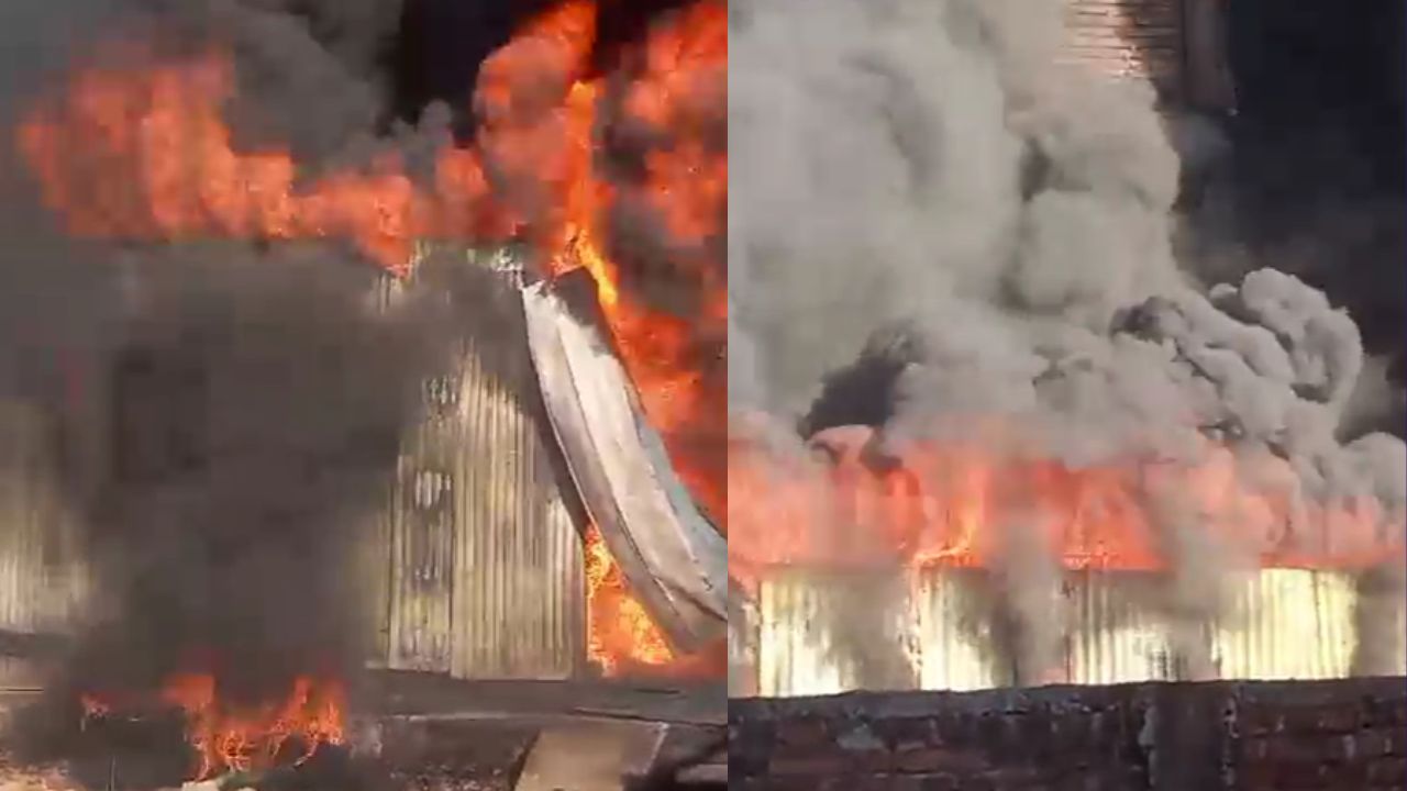 MP News: सतना के एक गोदाम में लगी भीषण आग....