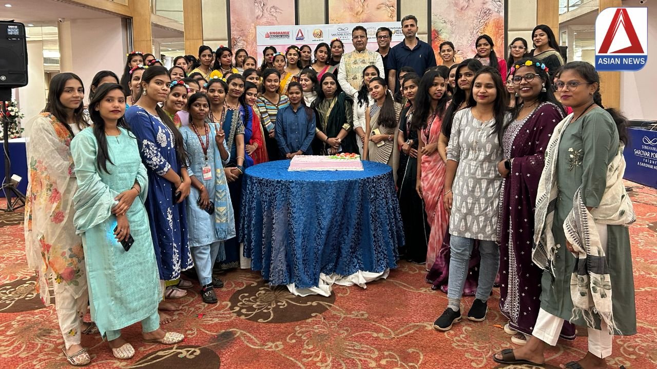 सिंघानिया बिल्डकॉन परिवार ने मनाया शानदार महिला दिवस...