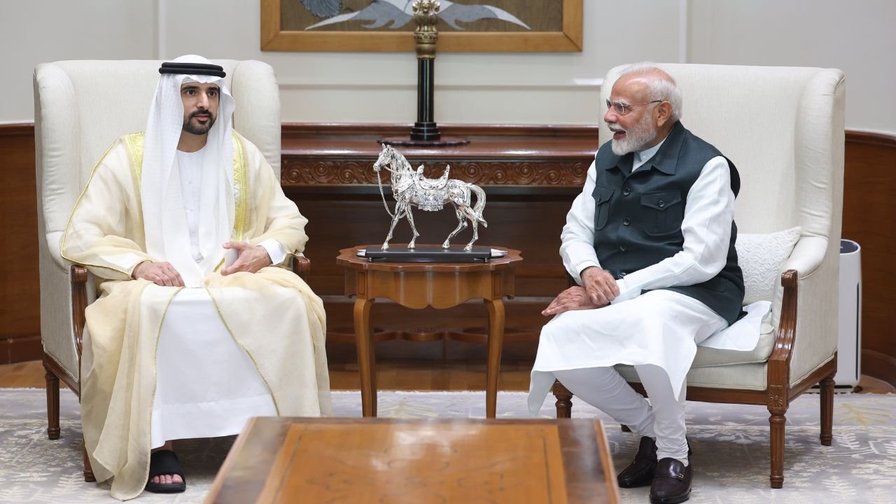 प्रधानमंत्री मोदी और शेख हमदान