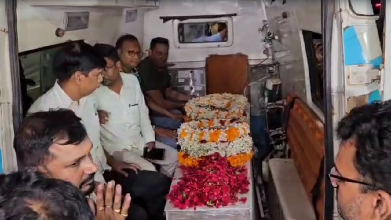 Raipur News : पहलगाम आतंकी हमले में मारे गए कारोबारी दिनेश मीरानिया का शव पहुंचा रायपुर...