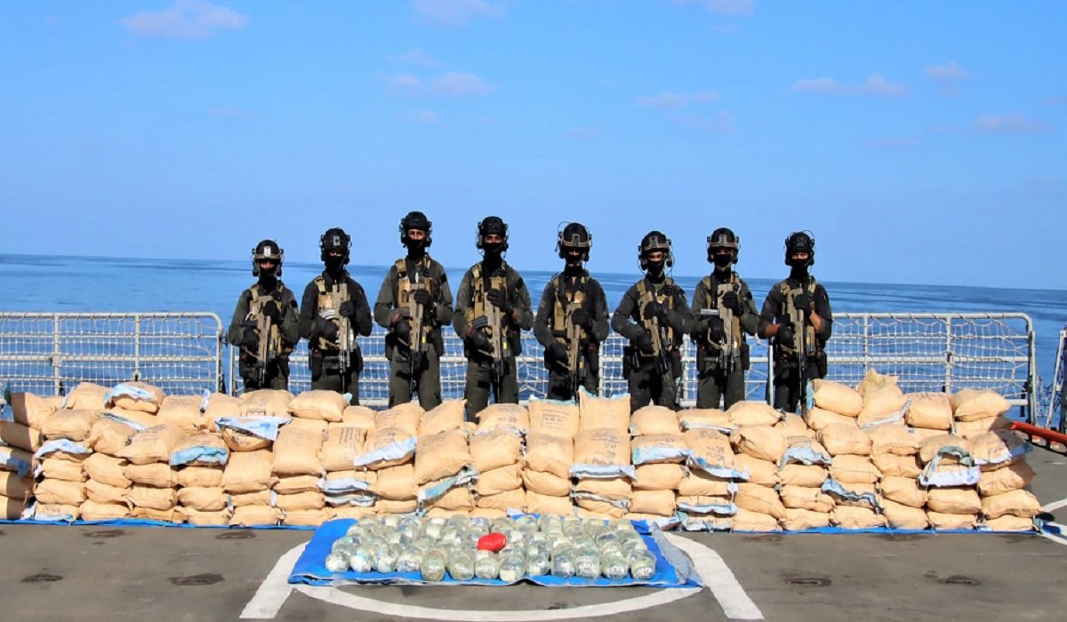 Indian Navy : भारतीय नौसेना की बड़ी कार्रवाई, INS तरकश ने जब्त किए 2500 किलो से ज्यादा ड्रग्स...