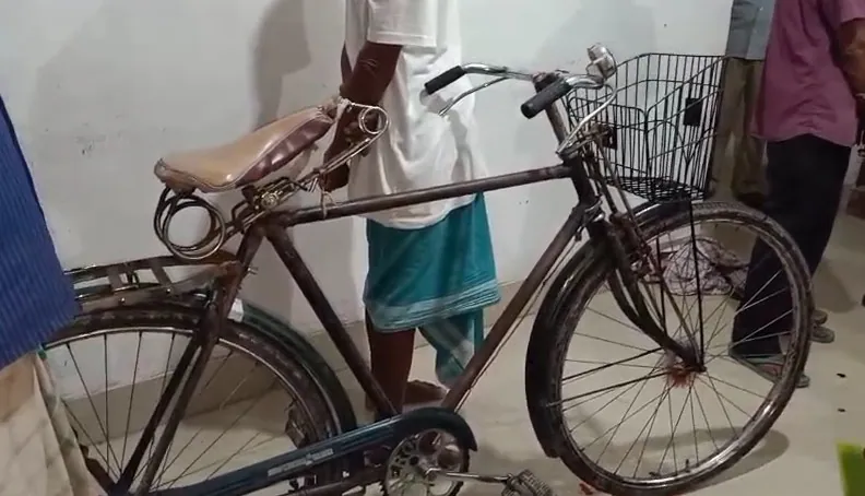Viral News: पत्नी का सिर काटकर थाने पहुंचा पति, बोला- "गिरफ्तार कर लो"