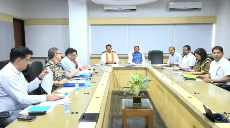 CG News: सीएम साय की बैठक में नक्सल-विरोधी ऑपरेशन की समीक्षा, बस्तर के सुरक्षित भविष्य के लिए लिया गया संकल्प...